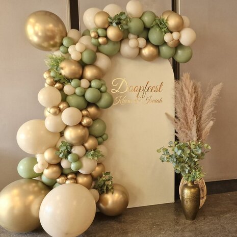 Ludic Partyrentals - Beige arch backdrop 